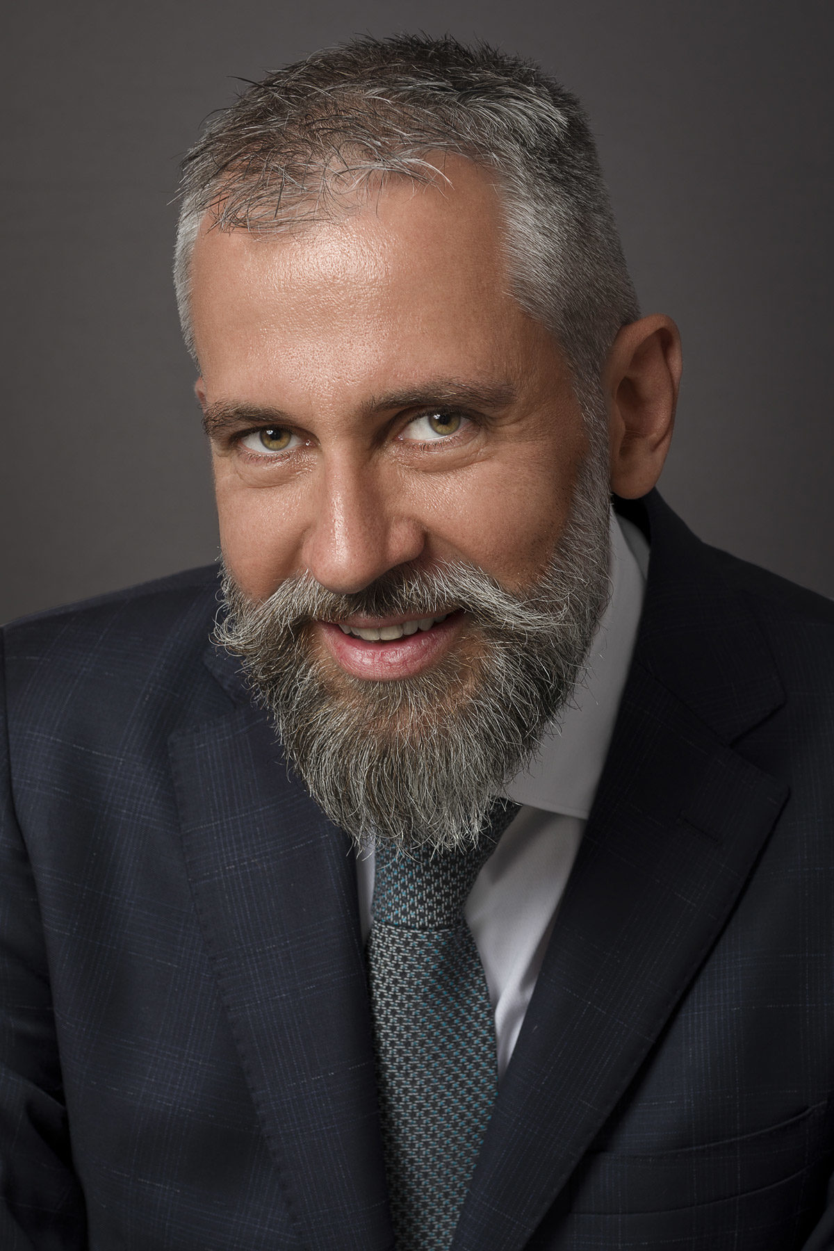 Ritratto Professionale di un imprenditore - Fotografia - Foto Aziendale - Omar Viara Fotografo a Torino
