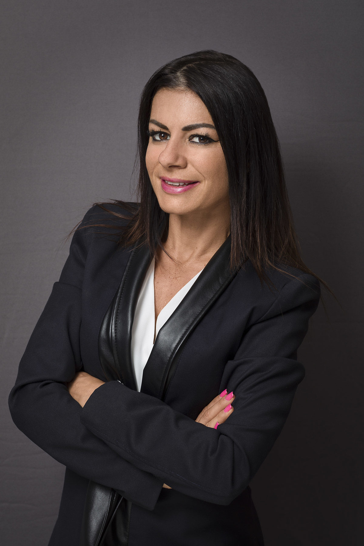 Ritratto Professionale di donna imprenditrice - Fotografia - Foto Aziendale - Omar Viara Fotografo a Torino
